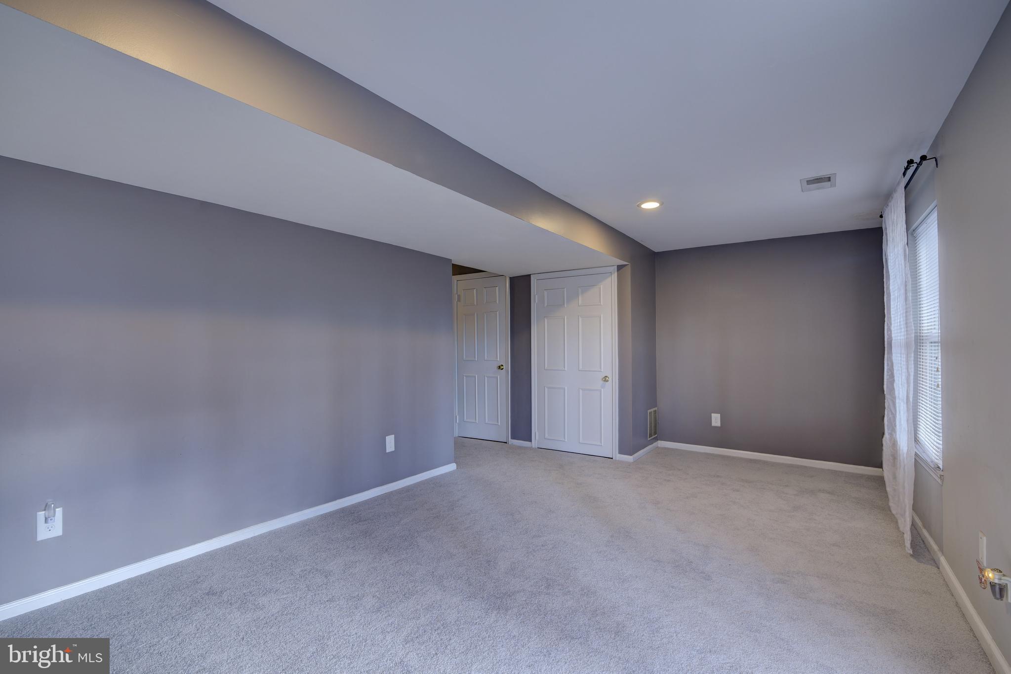 LONDON TOWN WEST - Residential