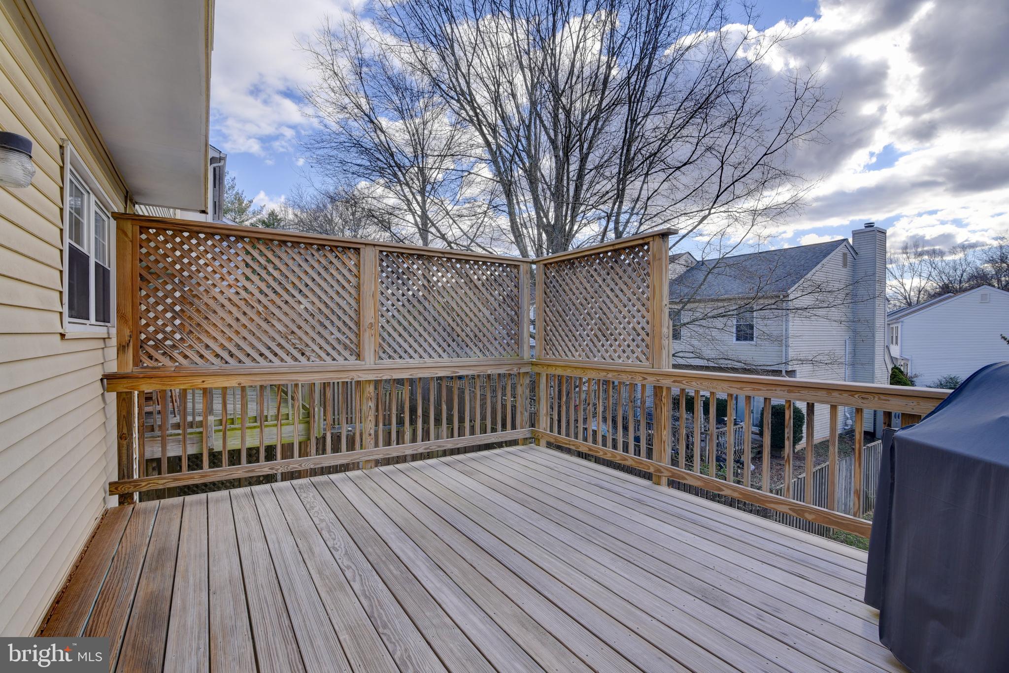 LONDON TOWN WEST - Residential