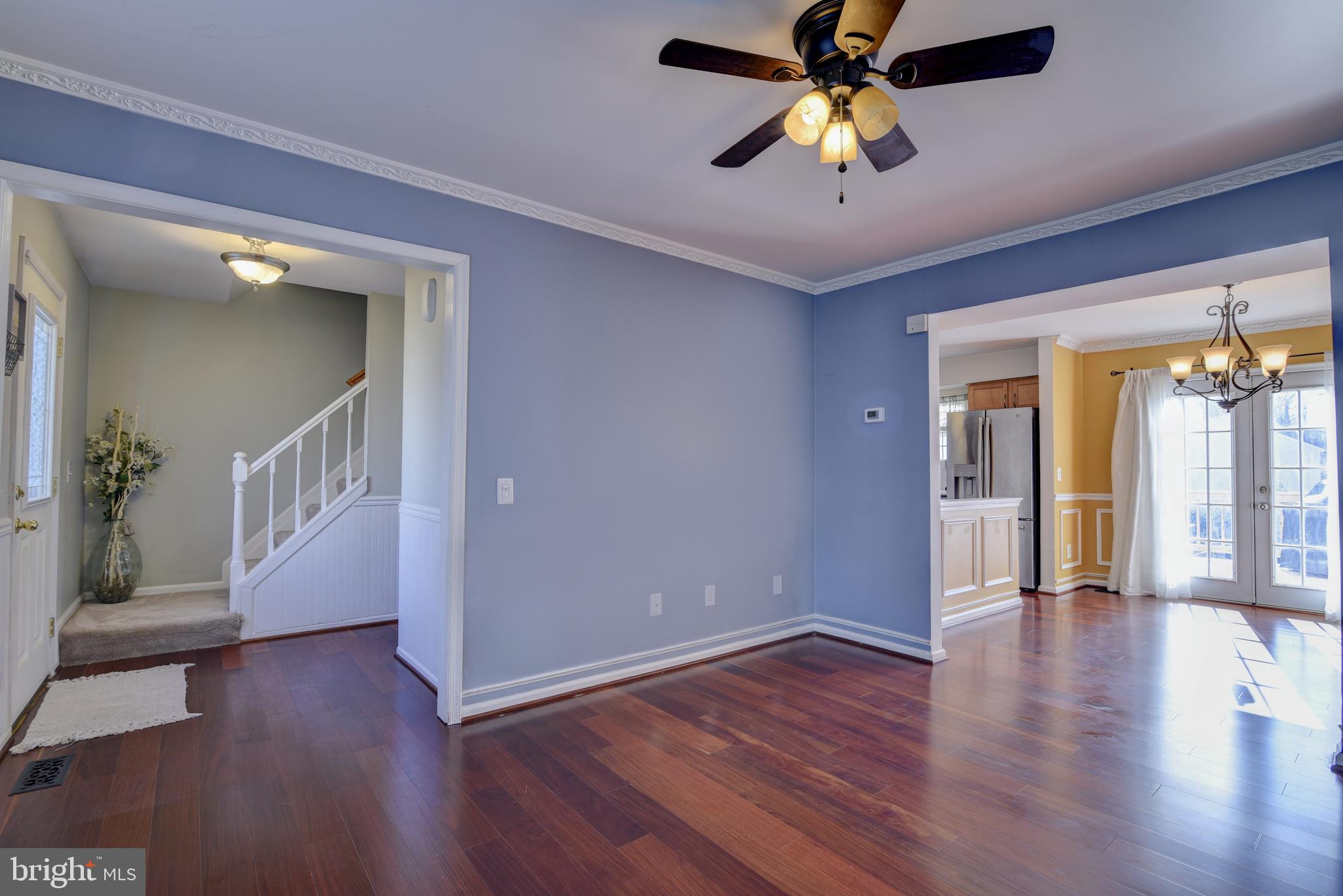 LONDON TOWN WEST - Residential