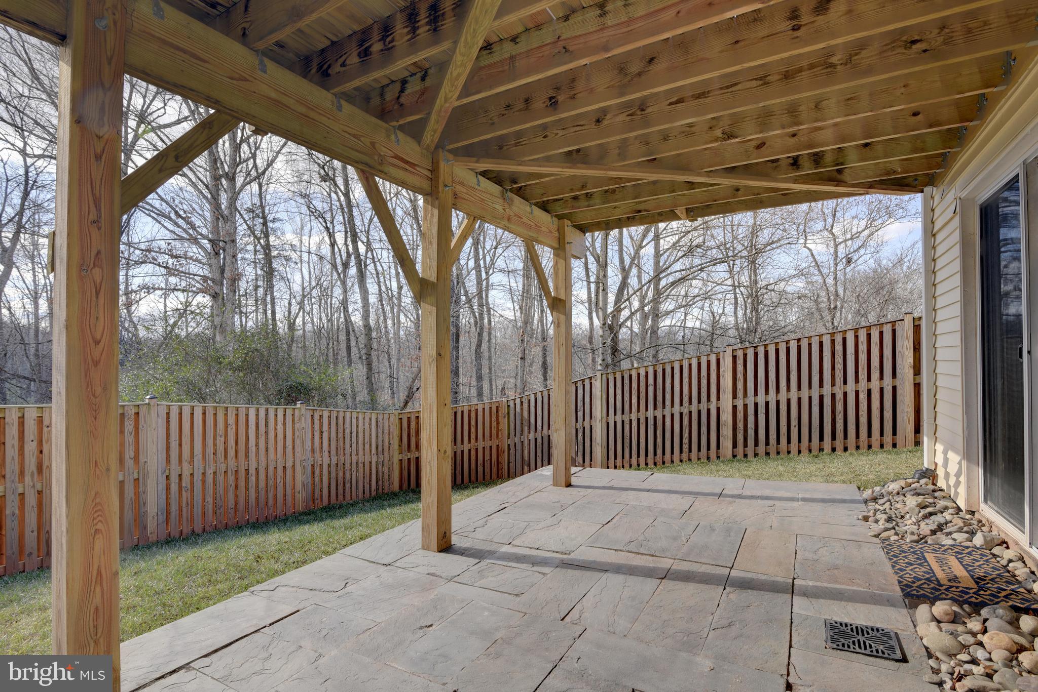 LONDON TOWN WEST - Residential