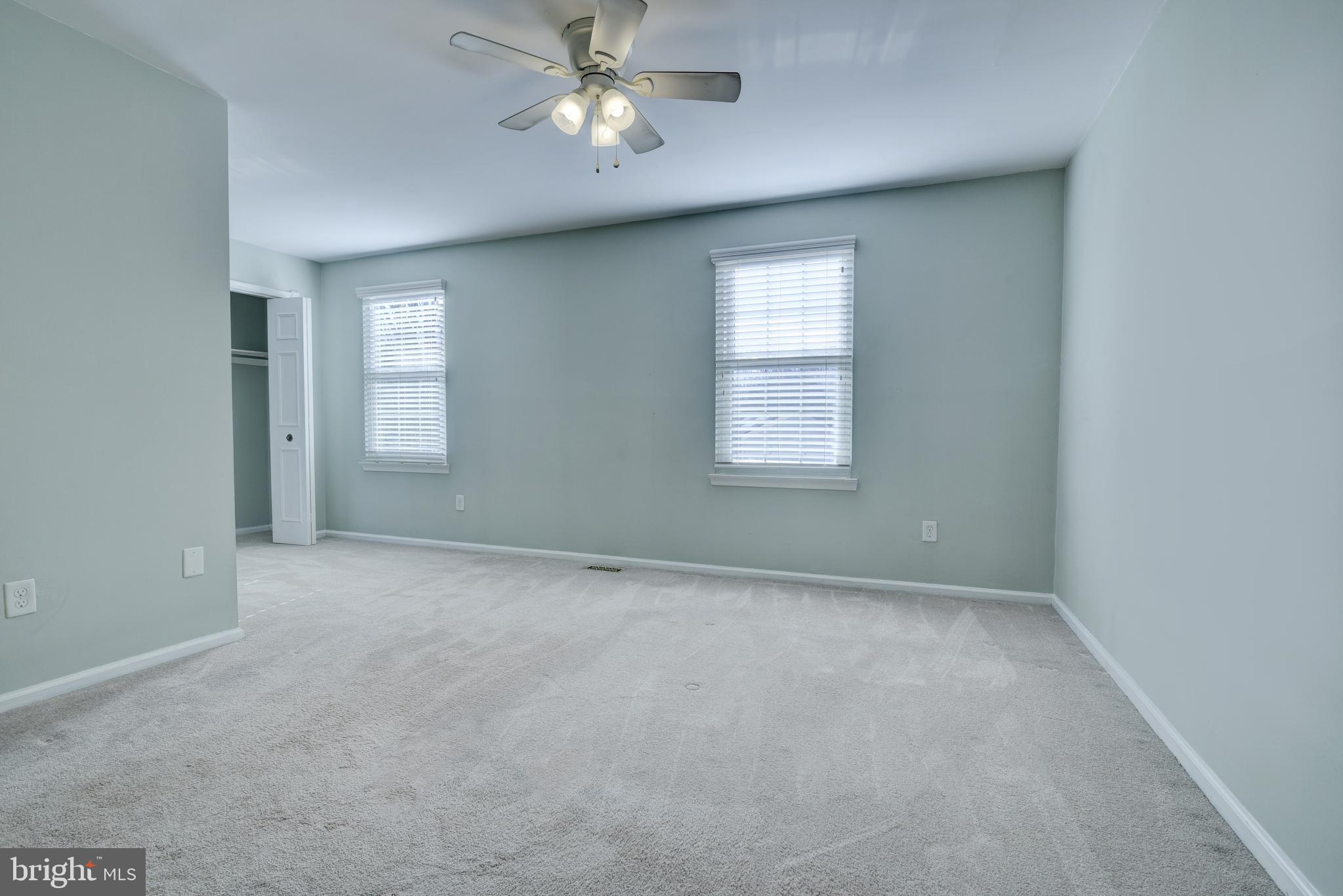 LONDON TOWN WEST - Residential