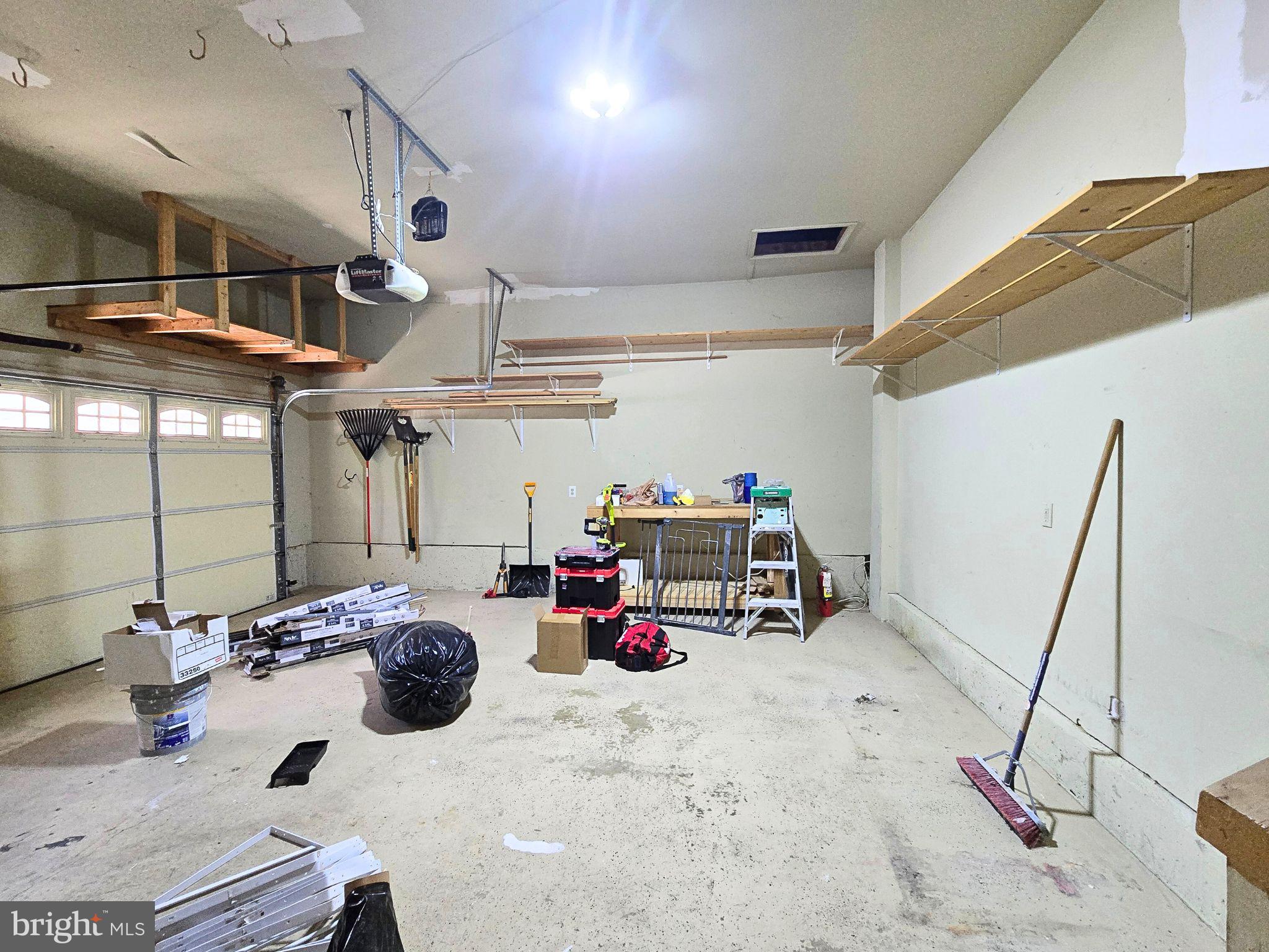 STAFFORD LAKES - Residential