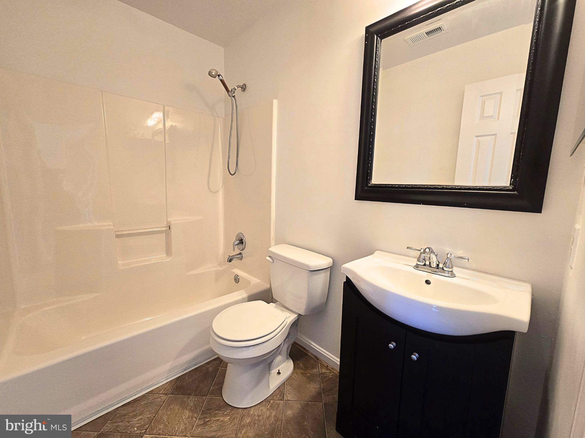 STAFFORD LAKES - Residential