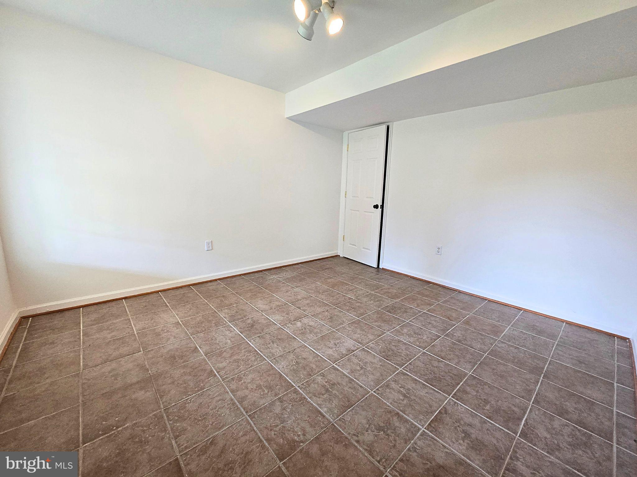 STAFFORD LAKES - Residential