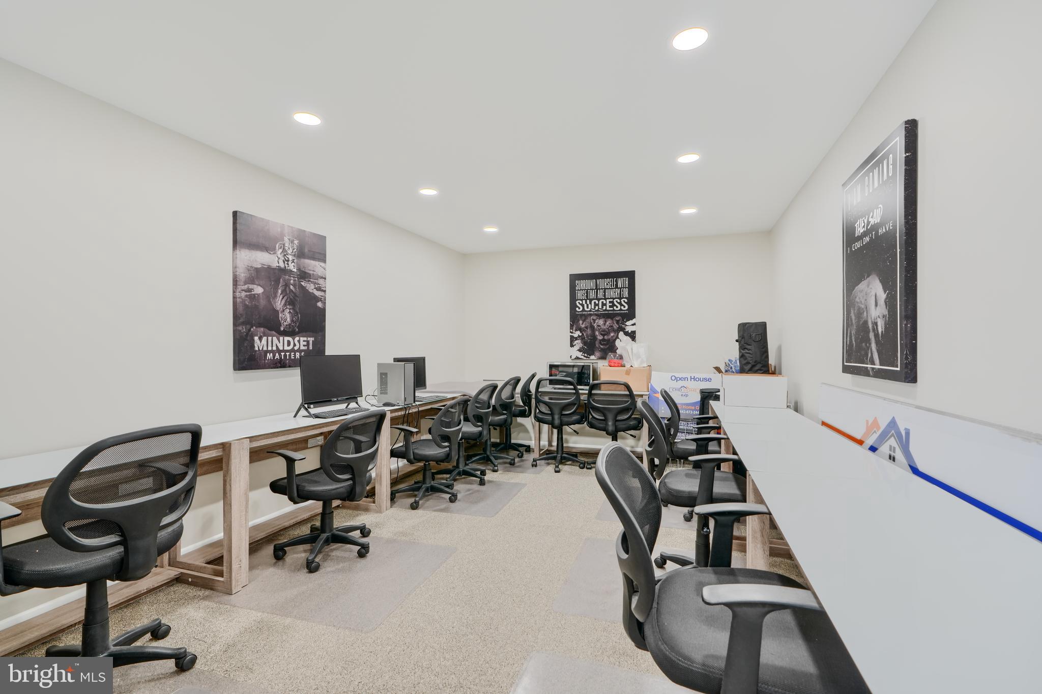 KENMORE FARMS - Residential