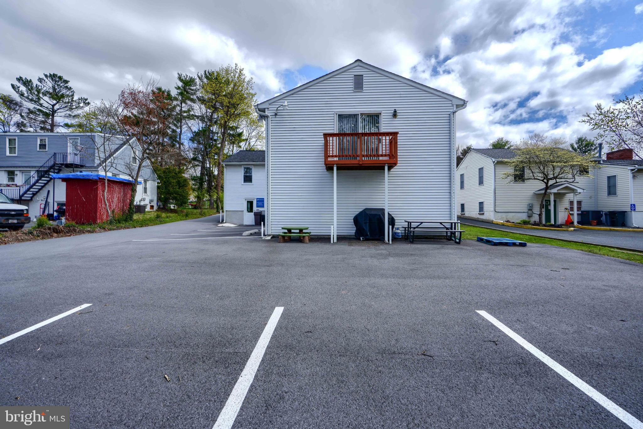 KENMORE FARMS - Residential