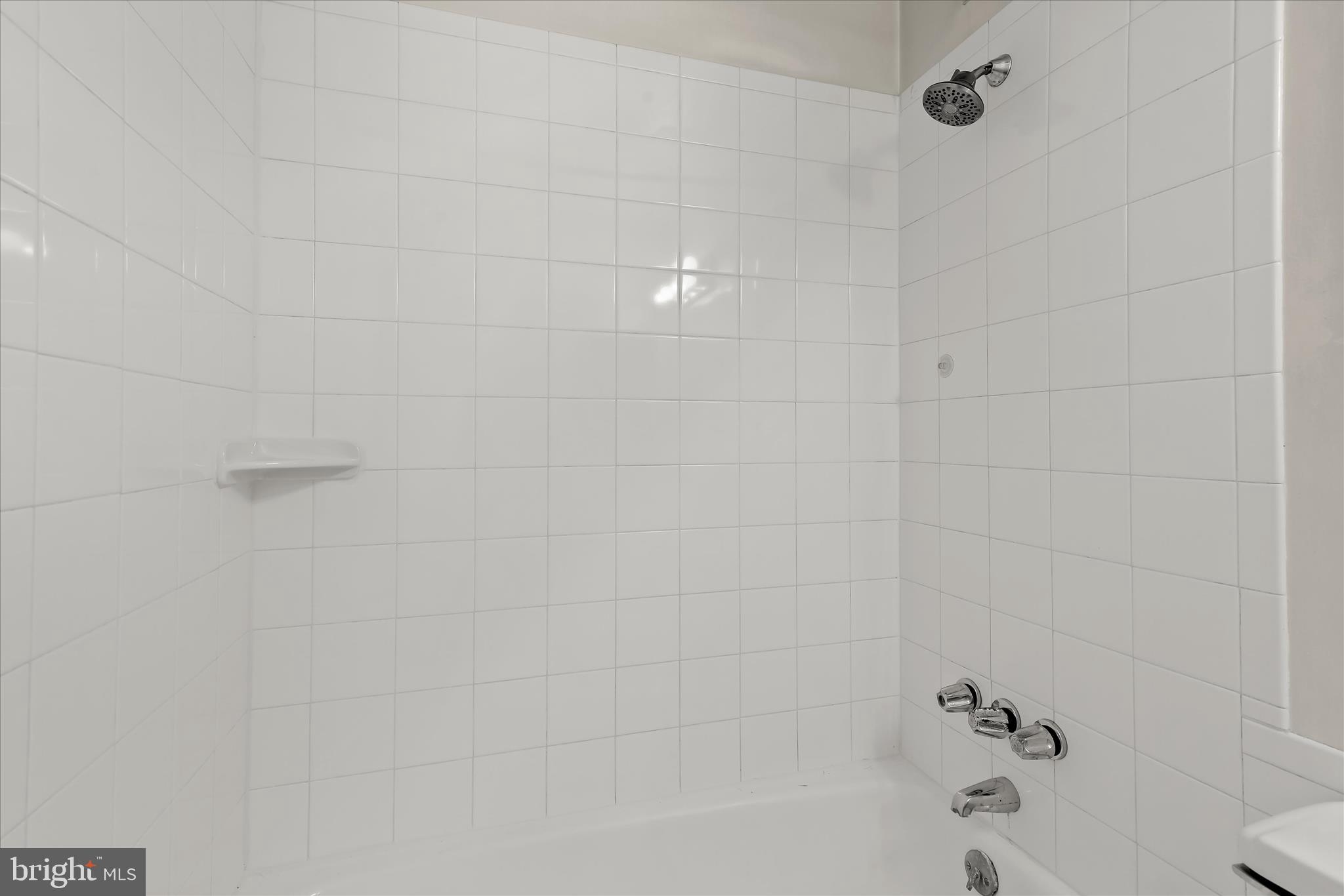 GREENBERRY WOODS - Residential