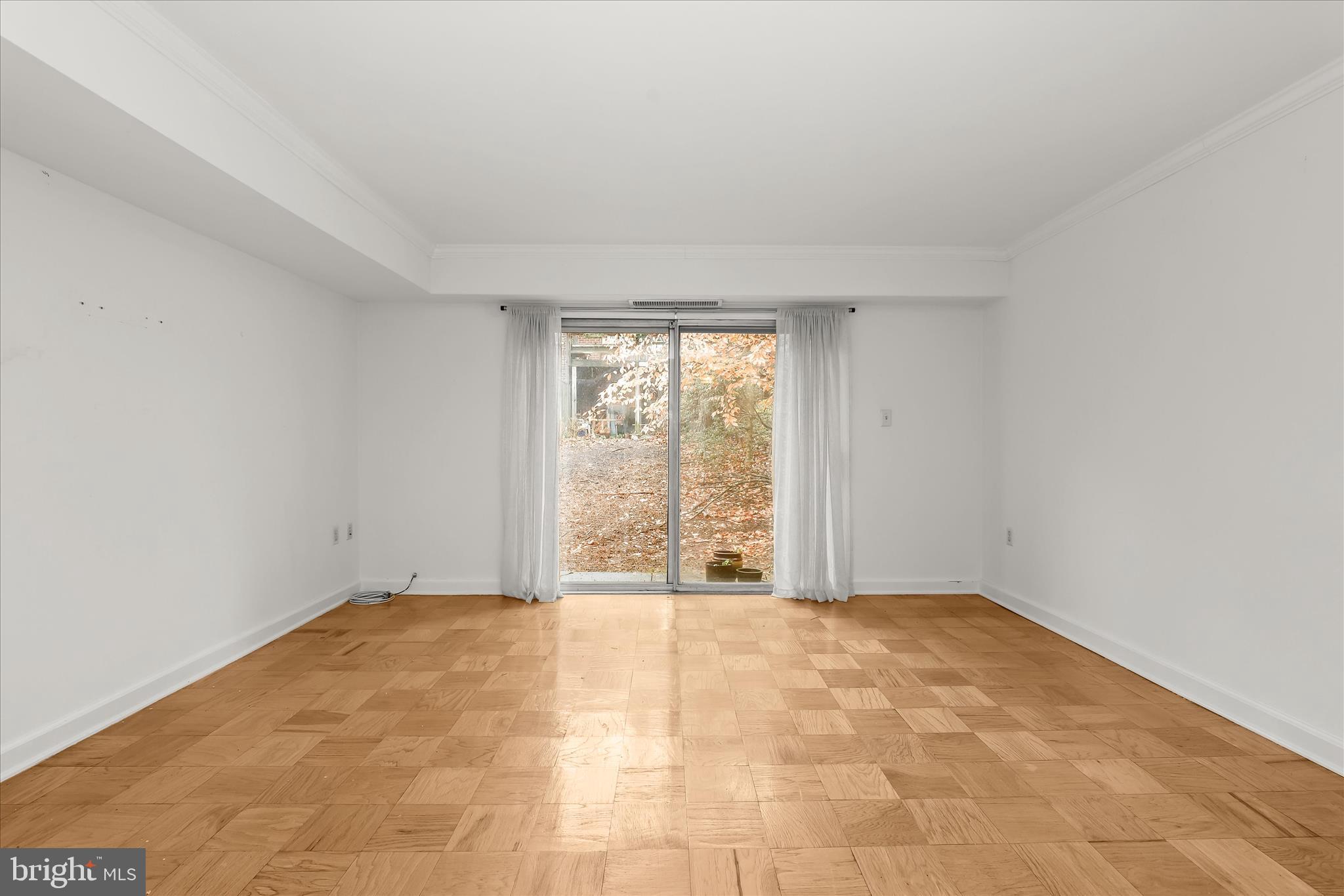 GREENBERRY WOODS - Residential