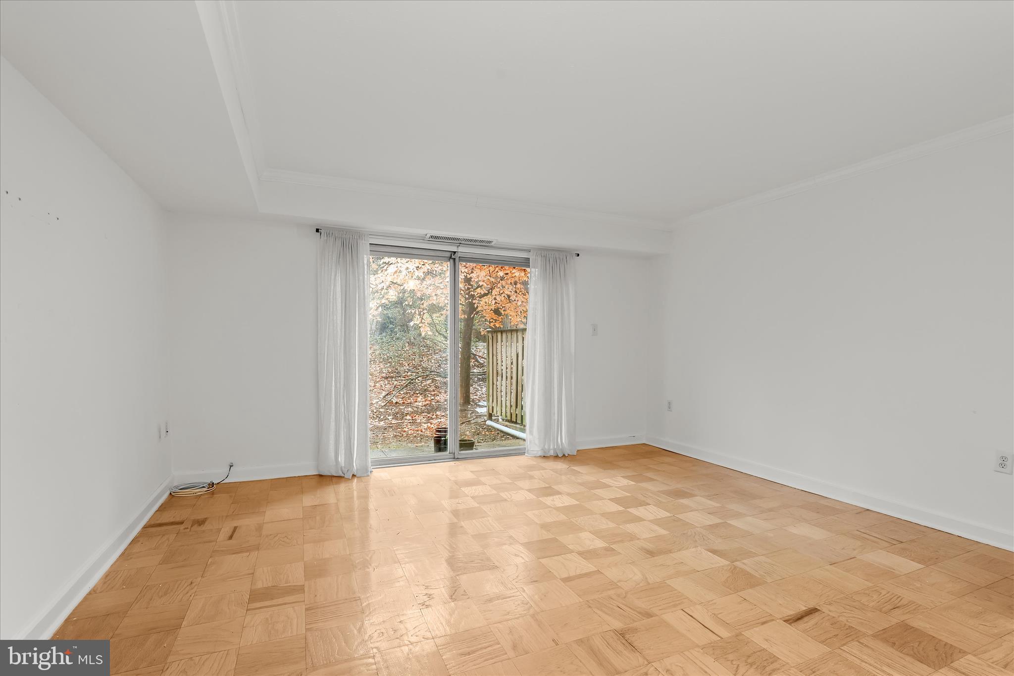 GREENBERRY WOODS - Residential