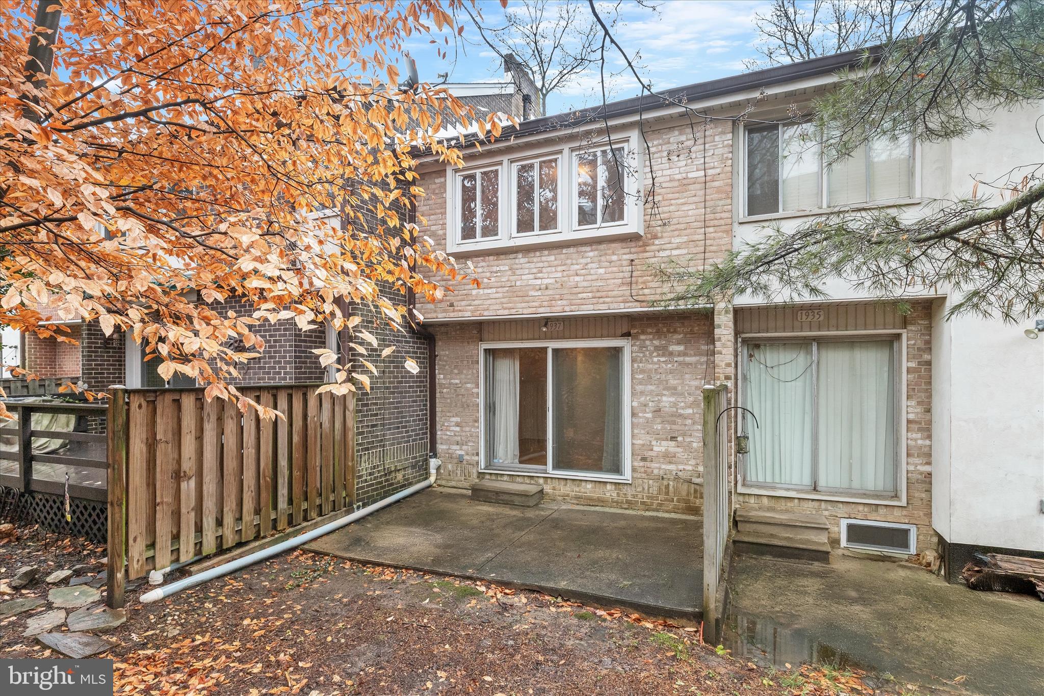 GREENBERRY WOODS - Residential