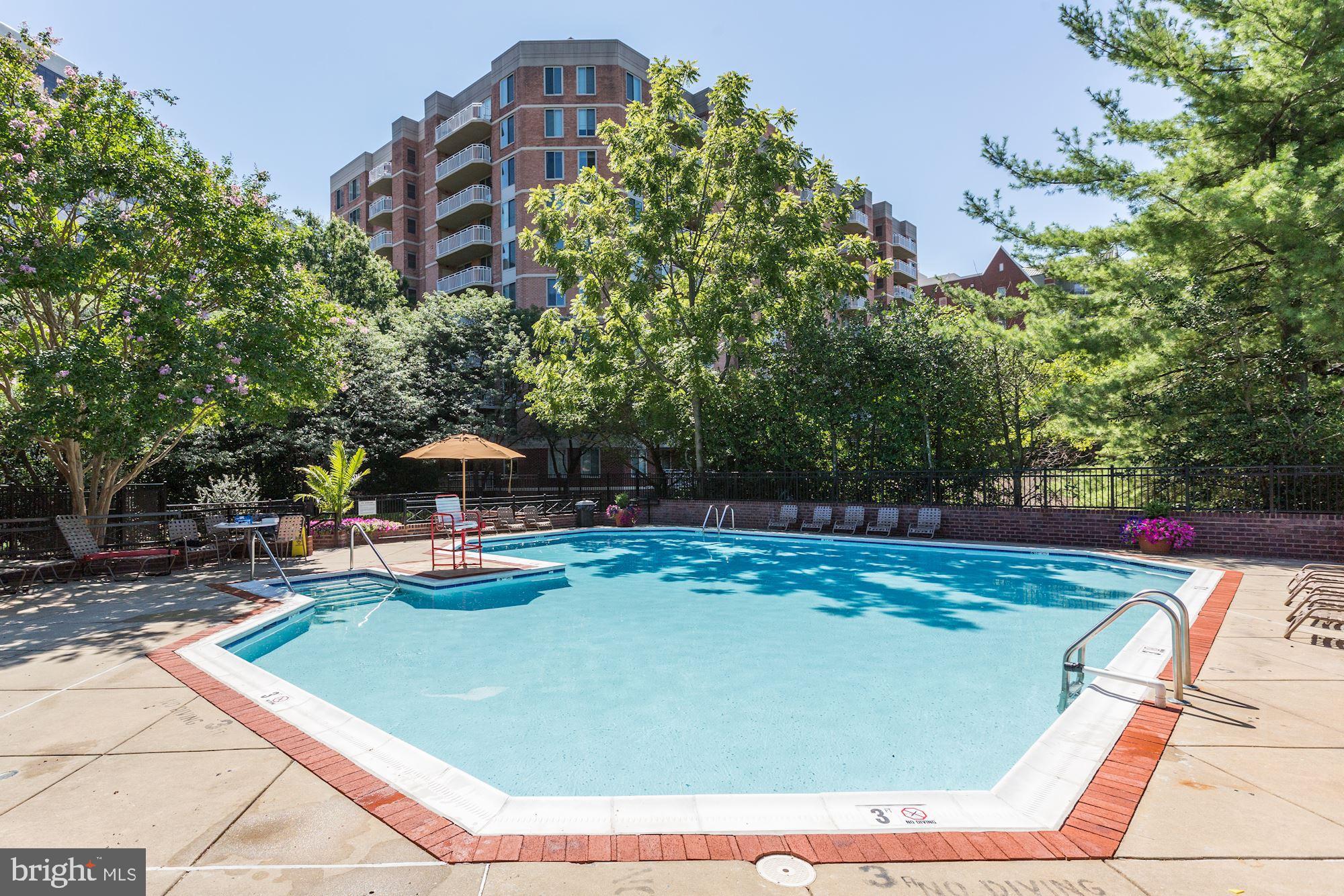 DOWNTOWN BETHESDA - Residential