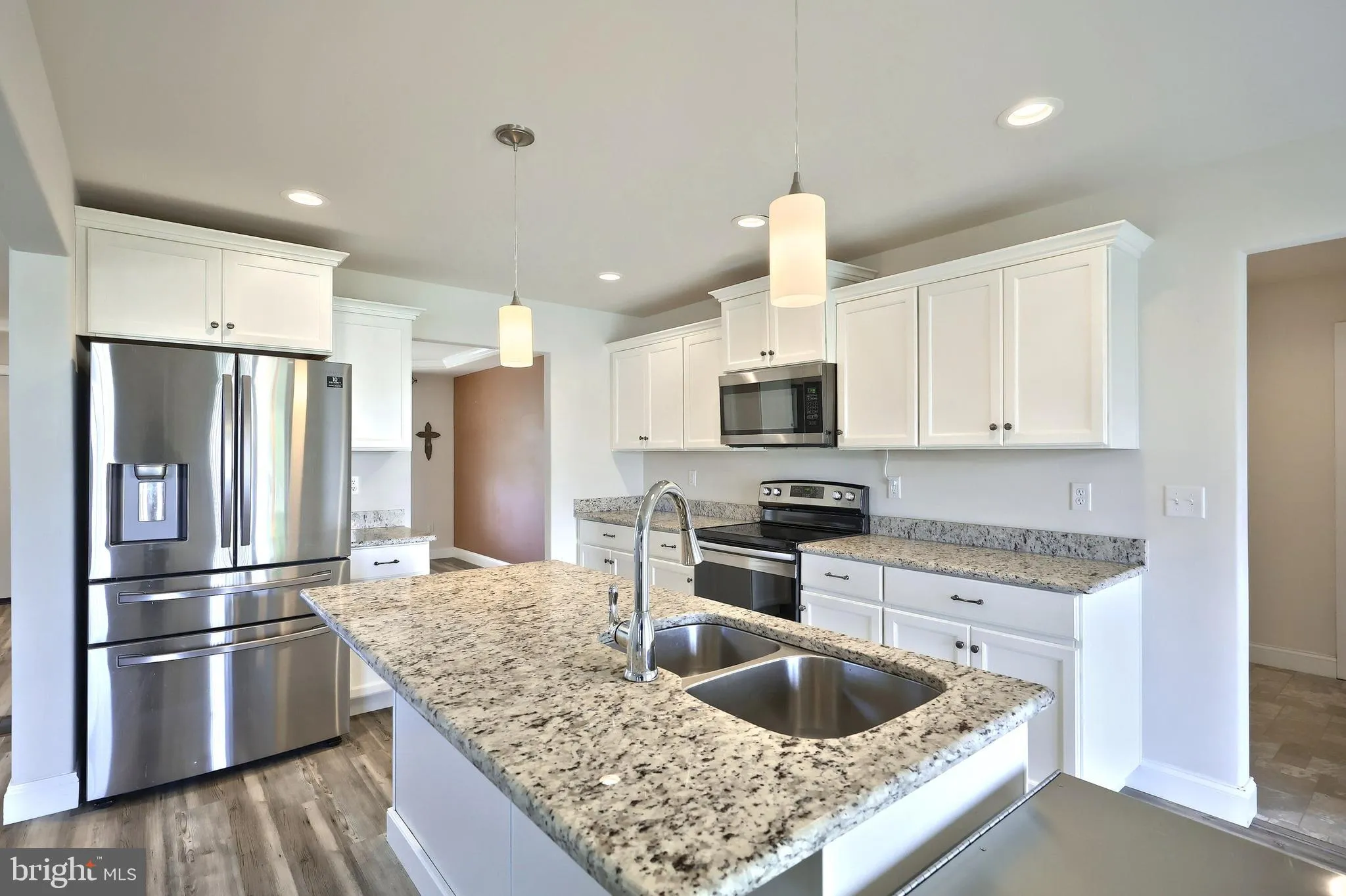 Mount Wolf, Pennsylvania 17347, United States, 4 Bedrooms Bedrooms, ,3 BathroomsBathrooms,Residential,Pending,241310