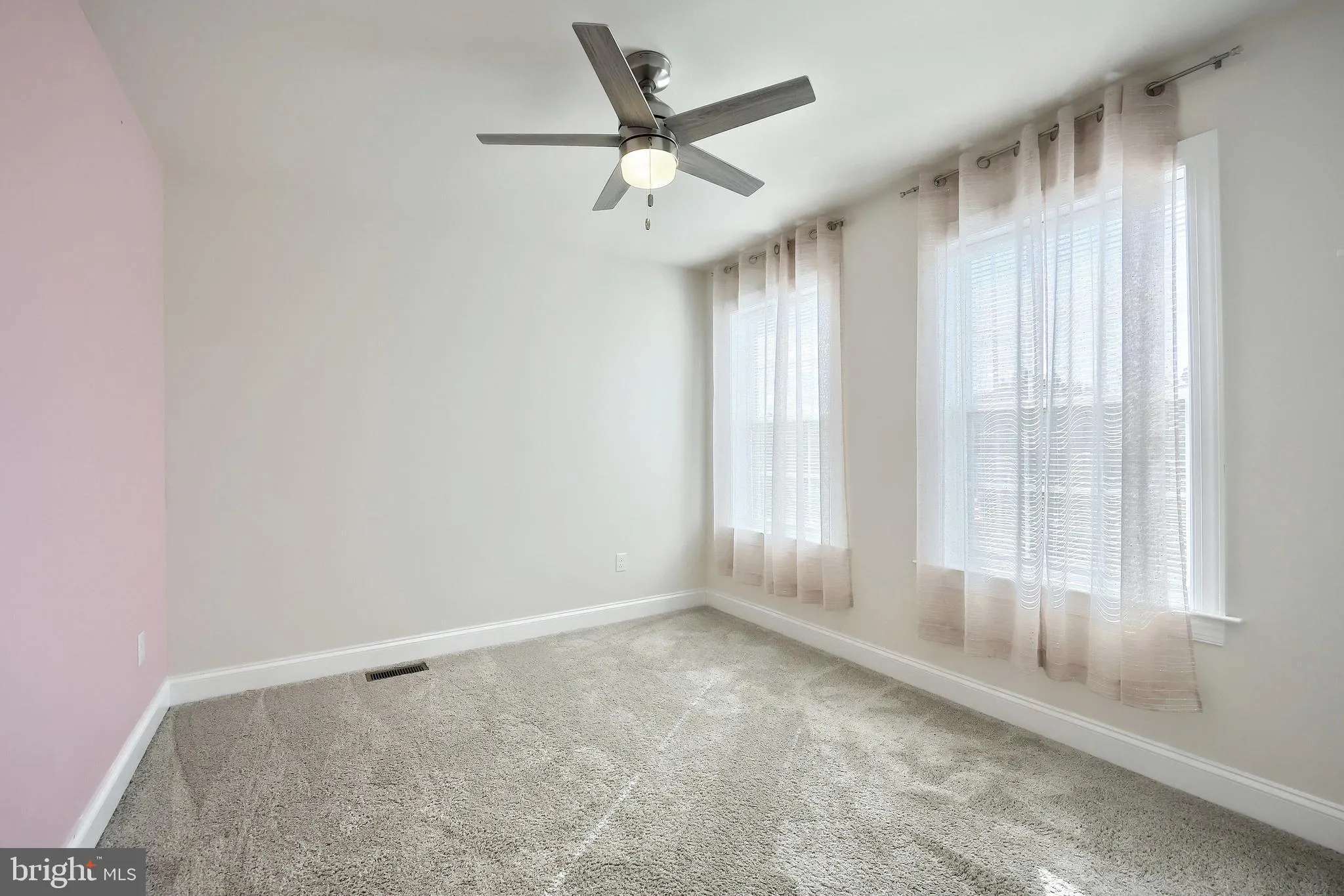 Mount Wolf, Pennsylvania 17347, United States, 4 Bedrooms Bedrooms, ,3 BathroomsBathrooms,Residential,Pending,241310