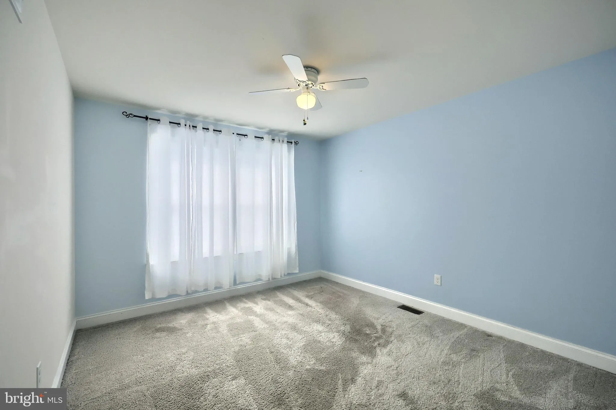 Mount Wolf, Pennsylvania 17347, United States, 4 Bedrooms Bedrooms, ,3 BathroomsBathrooms,Residential,Pending,241310