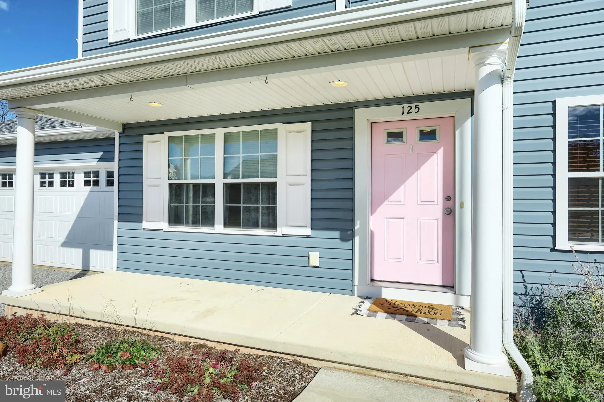 Mount Wolf, Pennsylvania 17347, United States, 4 Bedrooms Bedrooms, ,3 BathroomsBathrooms,Residential,Pending,241310