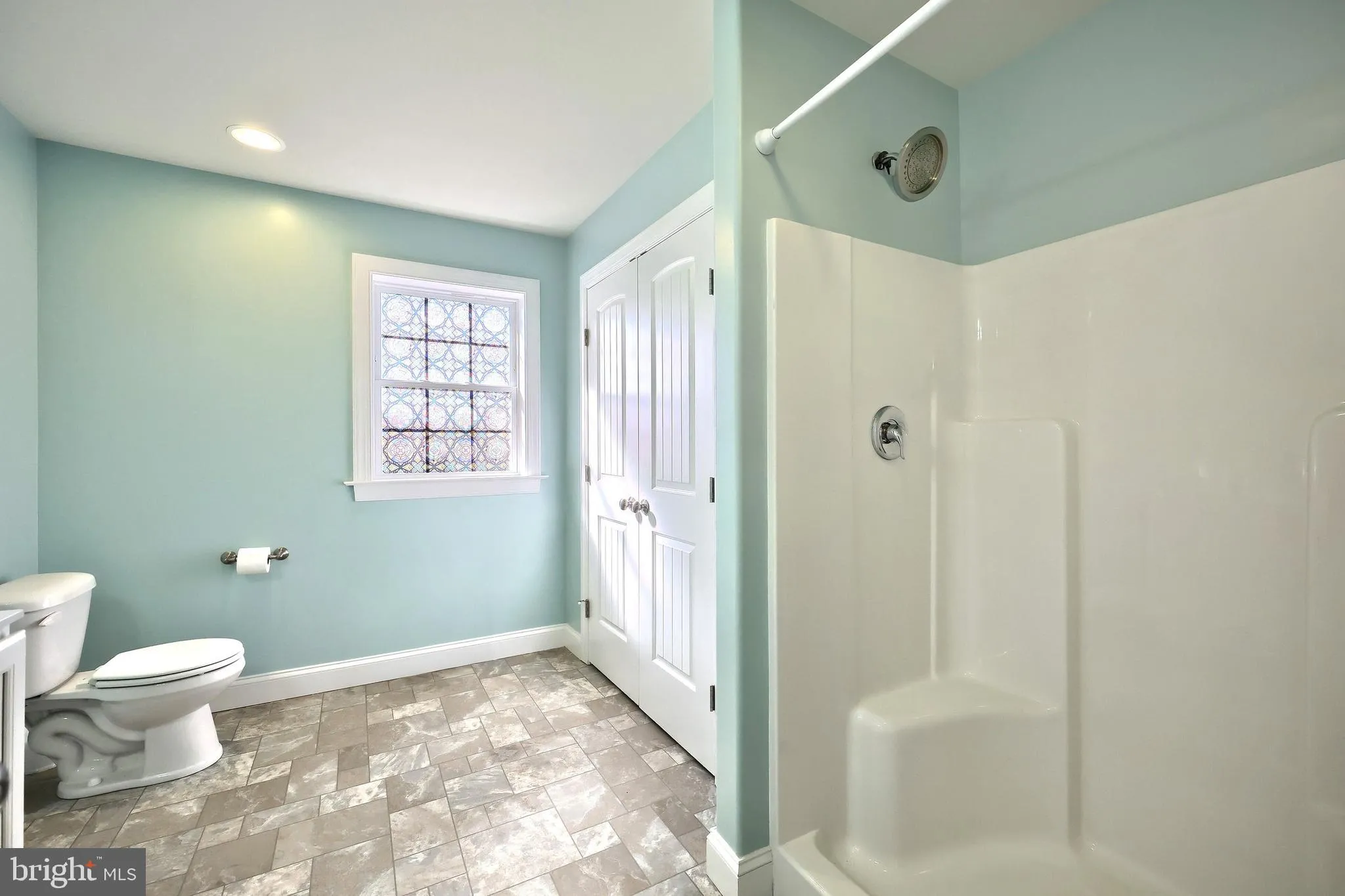 Mount Wolf, Pennsylvania 17347, United States, 4 Bedrooms Bedrooms, ,3 BathroomsBathrooms,Residential,Pending,241310