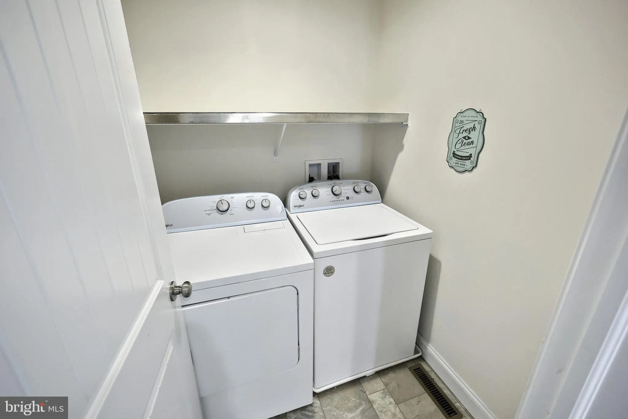 Mount Wolf, Pennsylvania 17347, United States, 4 Bedrooms Bedrooms, ,3 BathroomsBathrooms,Residential,Pending,241310