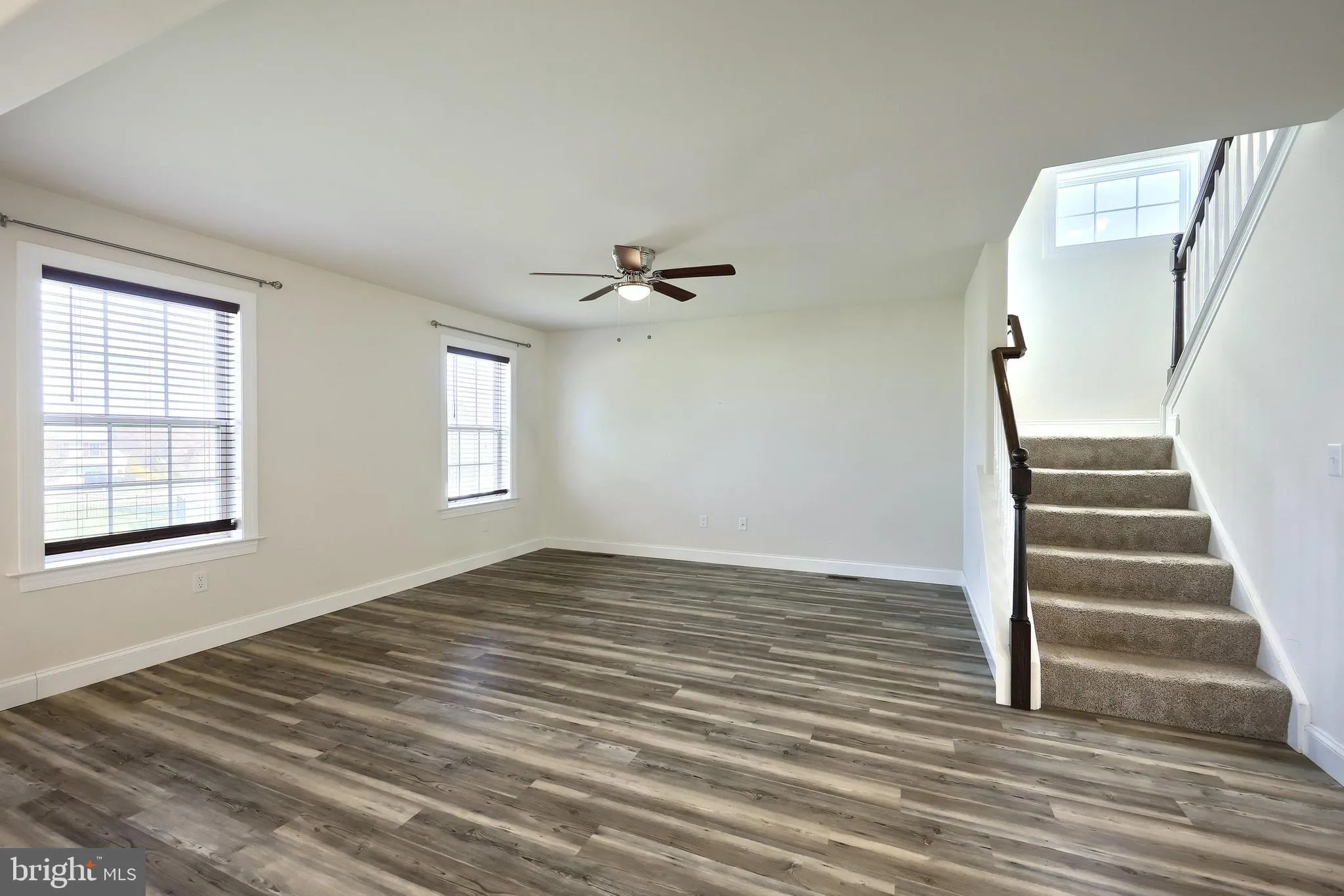 Mount Wolf, Pennsylvania 17347, United States, 4 Bedrooms Bedrooms, ,3 BathroomsBathrooms,Residential,Pending,241310