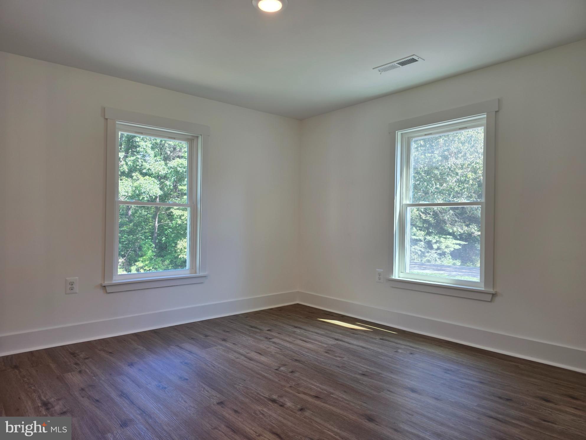 COURTHOUSE ROAD - Residential Lease