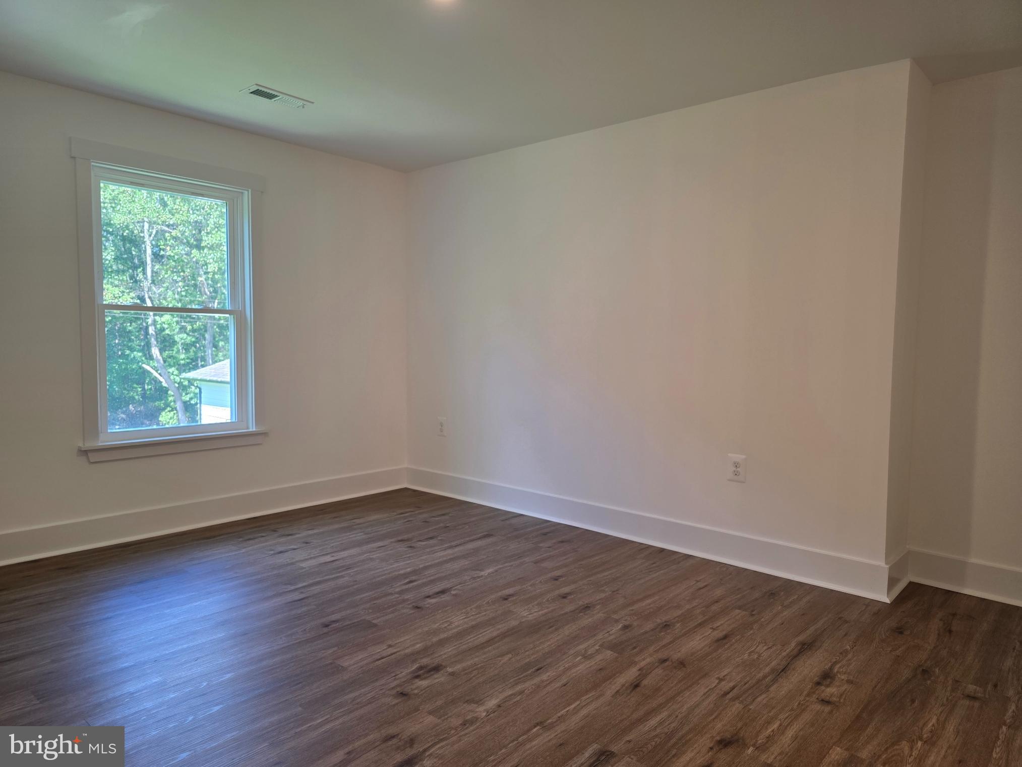 COURTHOUSE ROAD - Residential Lease