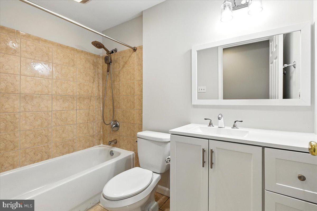 KINGSTREAM - Residential Lease