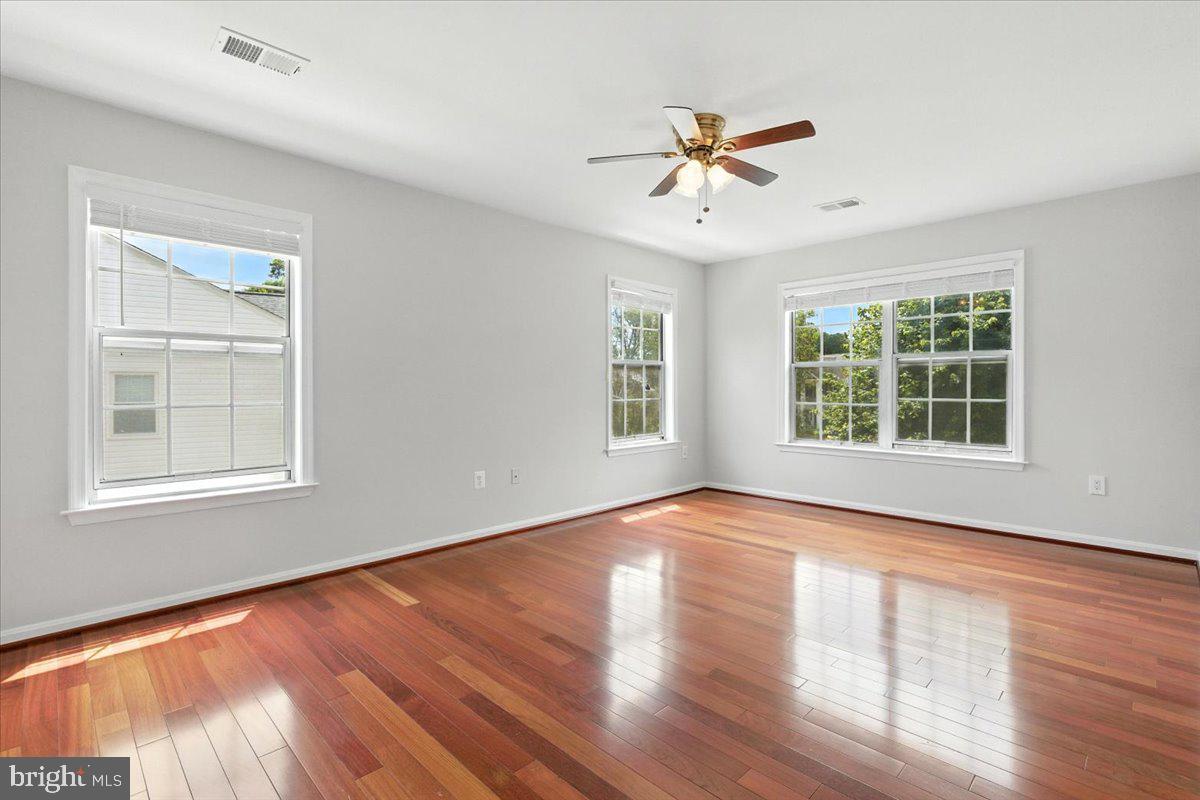 KINGSTREAM - Residential Lease