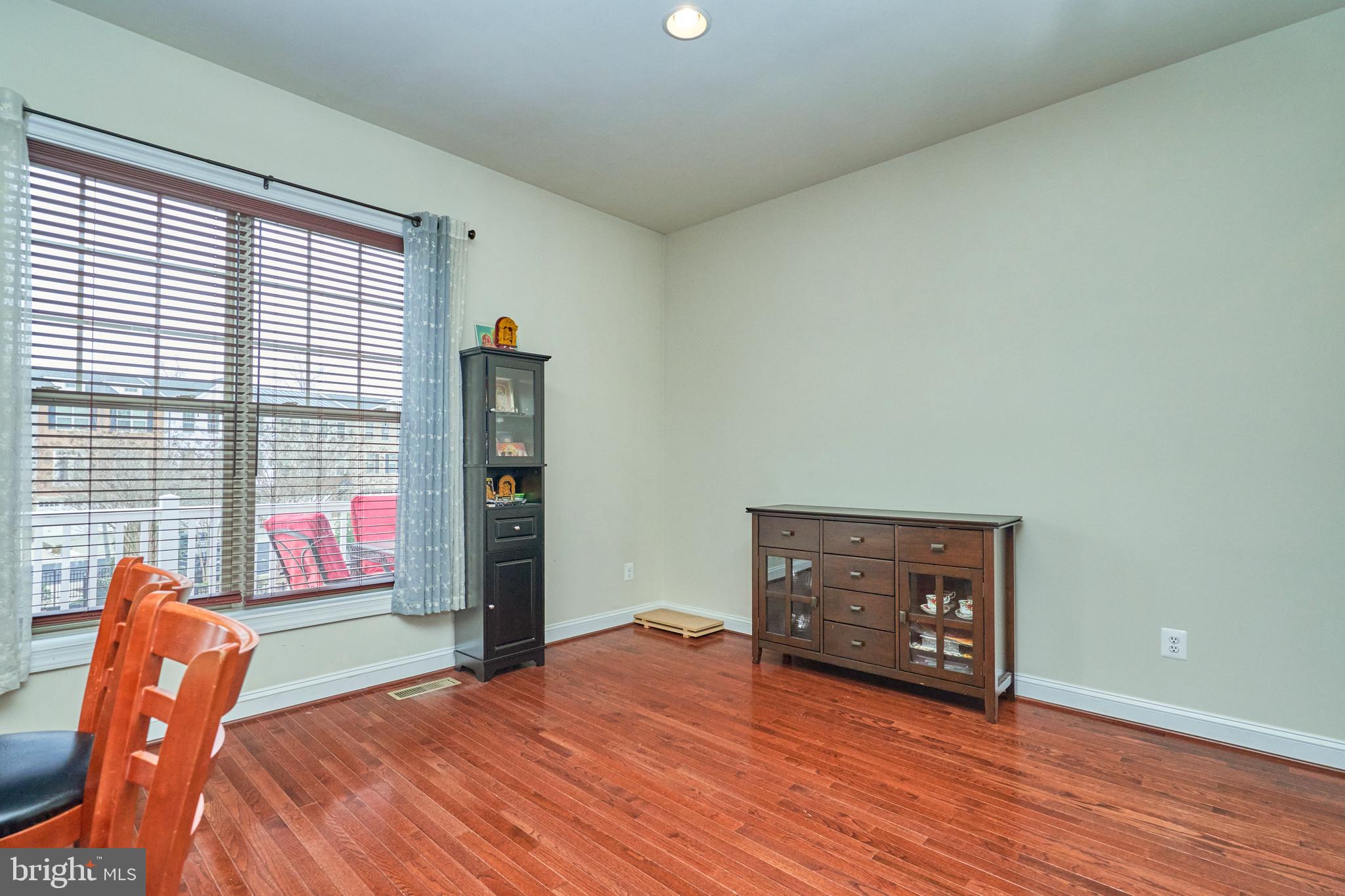 STATION VIEW - Residential Lease