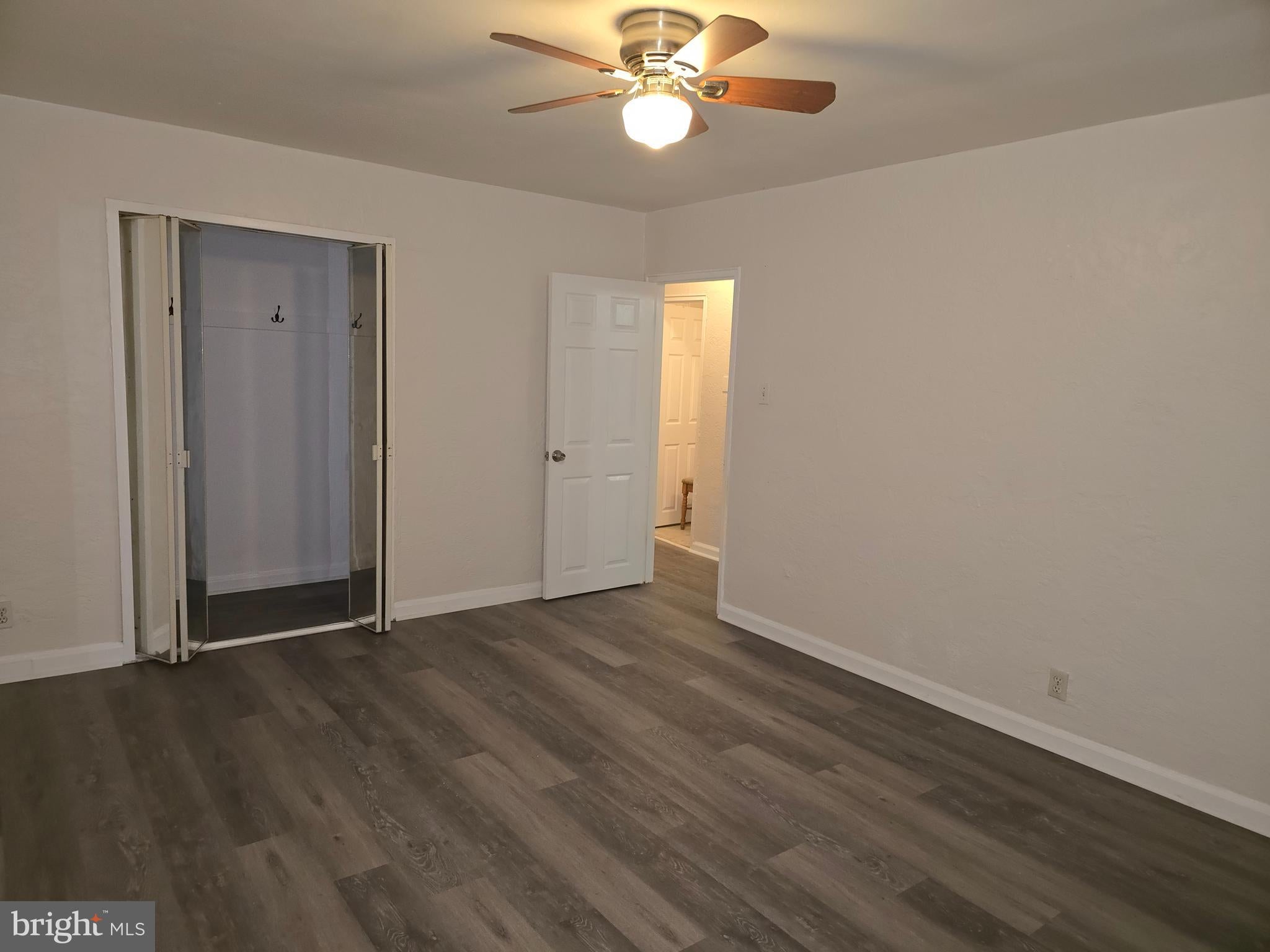 6135 OLD YORK ROAD 1/2 1