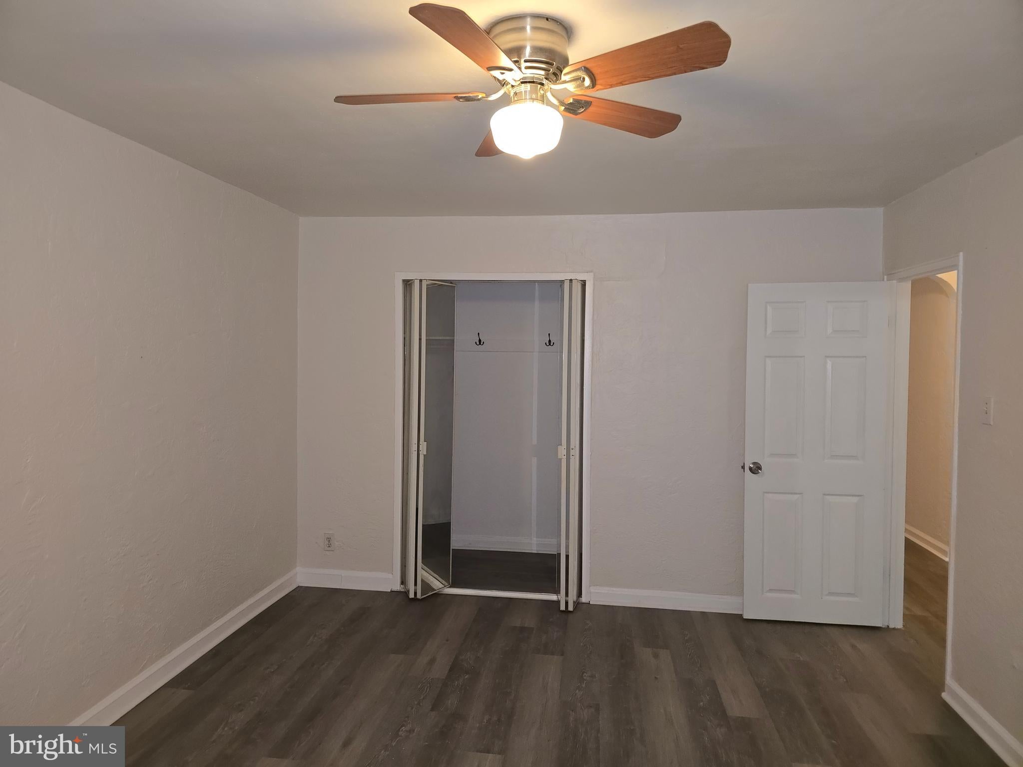 6135 OLD YORK ROAD 1/2 1