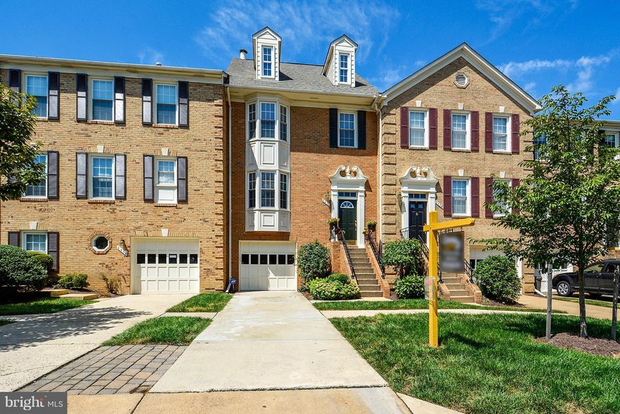 ATTENTION APPRAISERS:  The price of this townhouse is actually $674,400 but structured the deal with two months FREE rentback at the rental value of $3200 a month for a total of $6400.  If there was no rentback, the agreed sold price would be $674,400 with no seller subsidy.