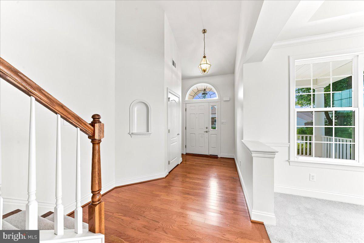 207 HENDRICKSON LANE