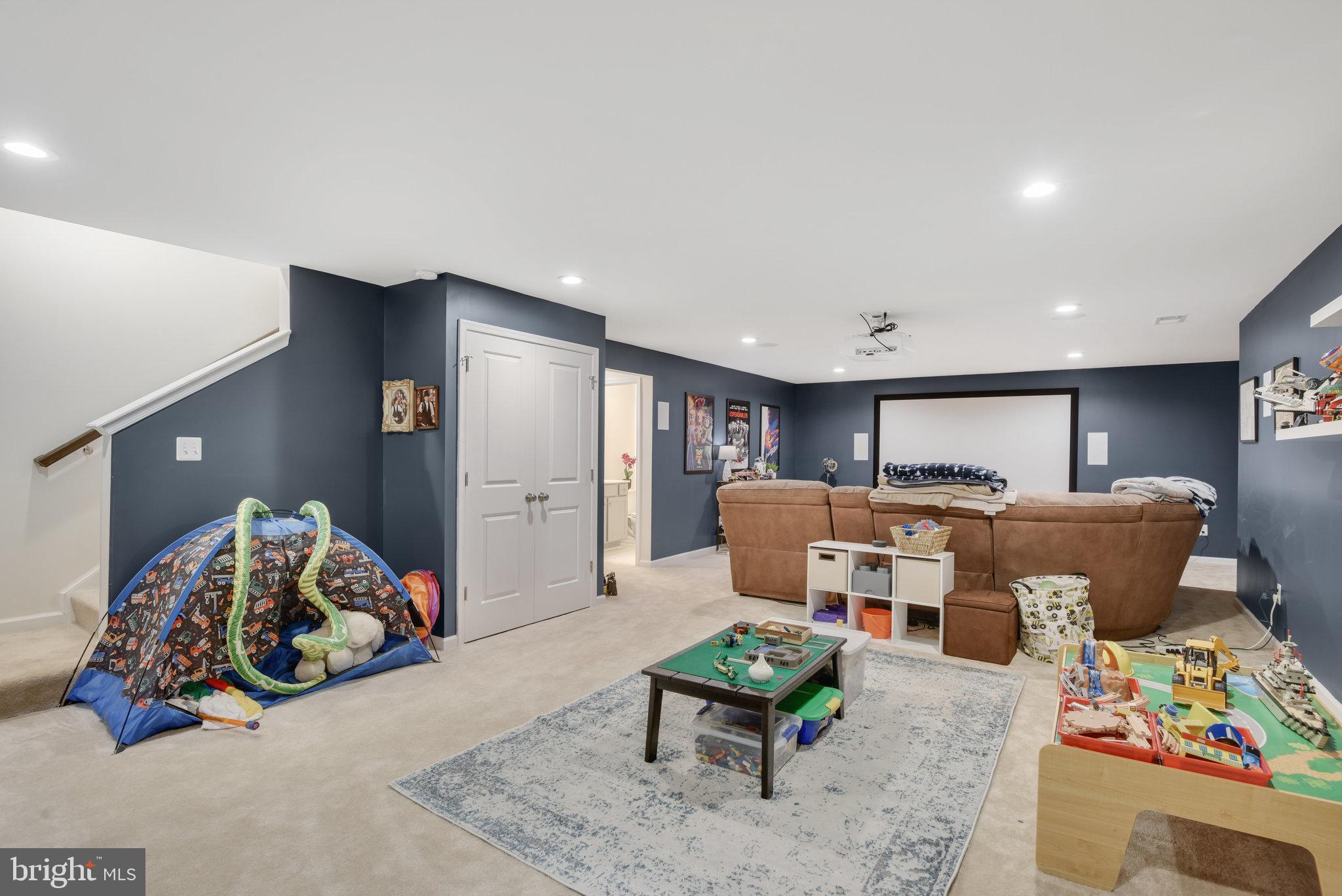 CAYDEN RIDGE - Residential