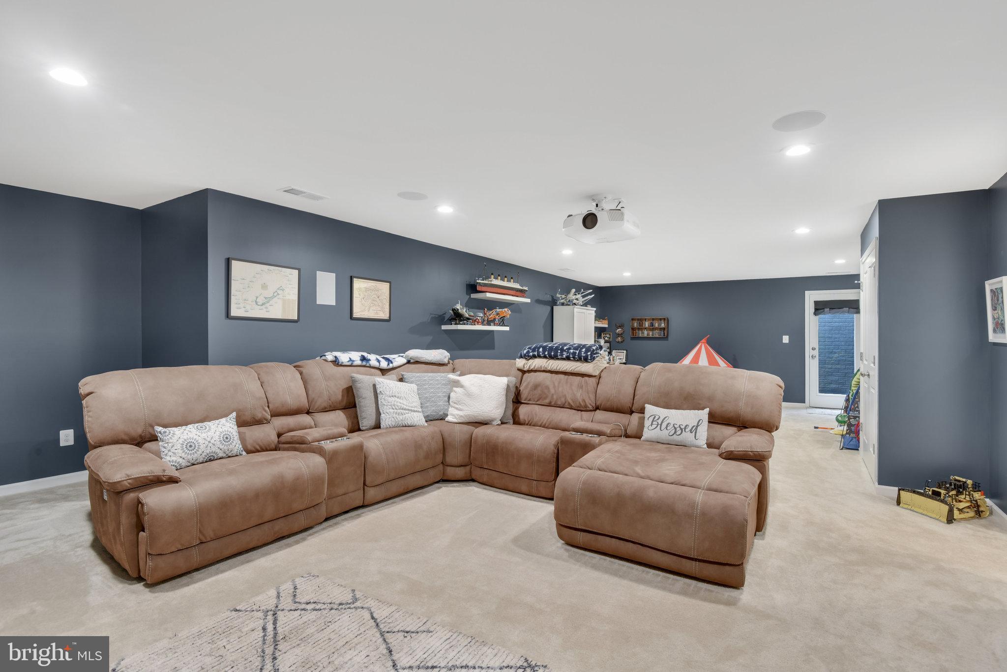 CAYDEN RIDGE - Residential