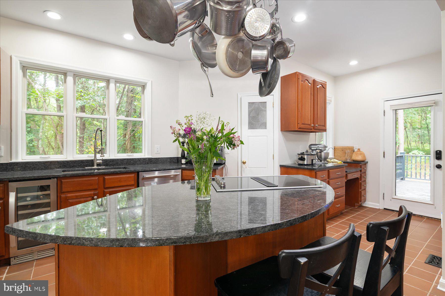 NORTH SHORE - Residential