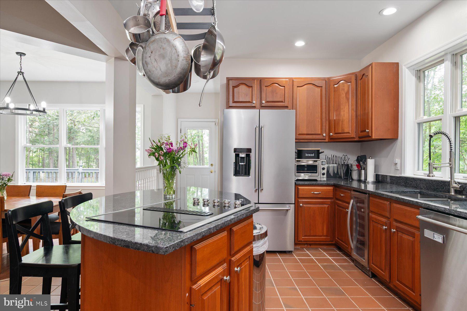 NORTH SHORE - Residential