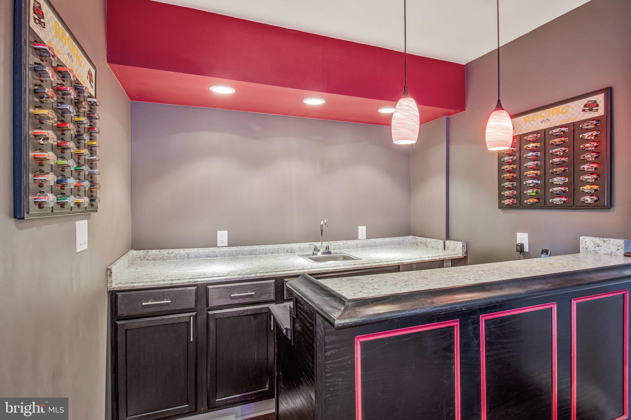 HOMELAND PARK - Residential