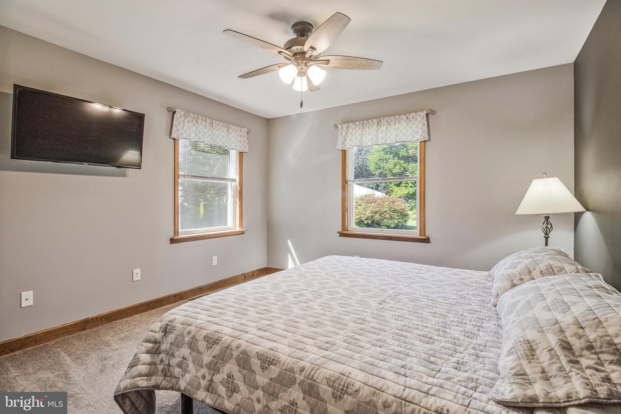 HOMELAND PARK - Residential