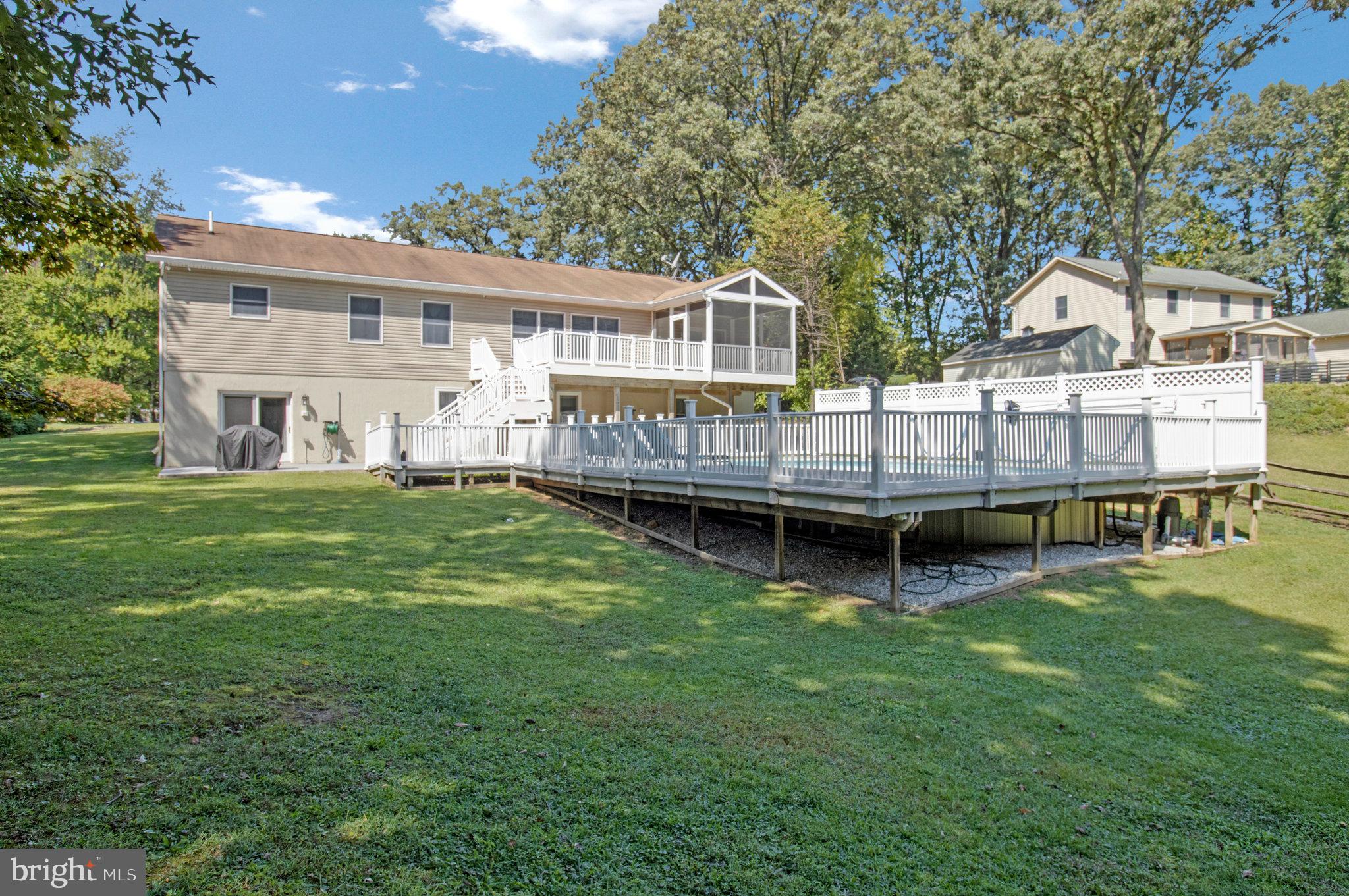 HOMELAND PARK - Residential