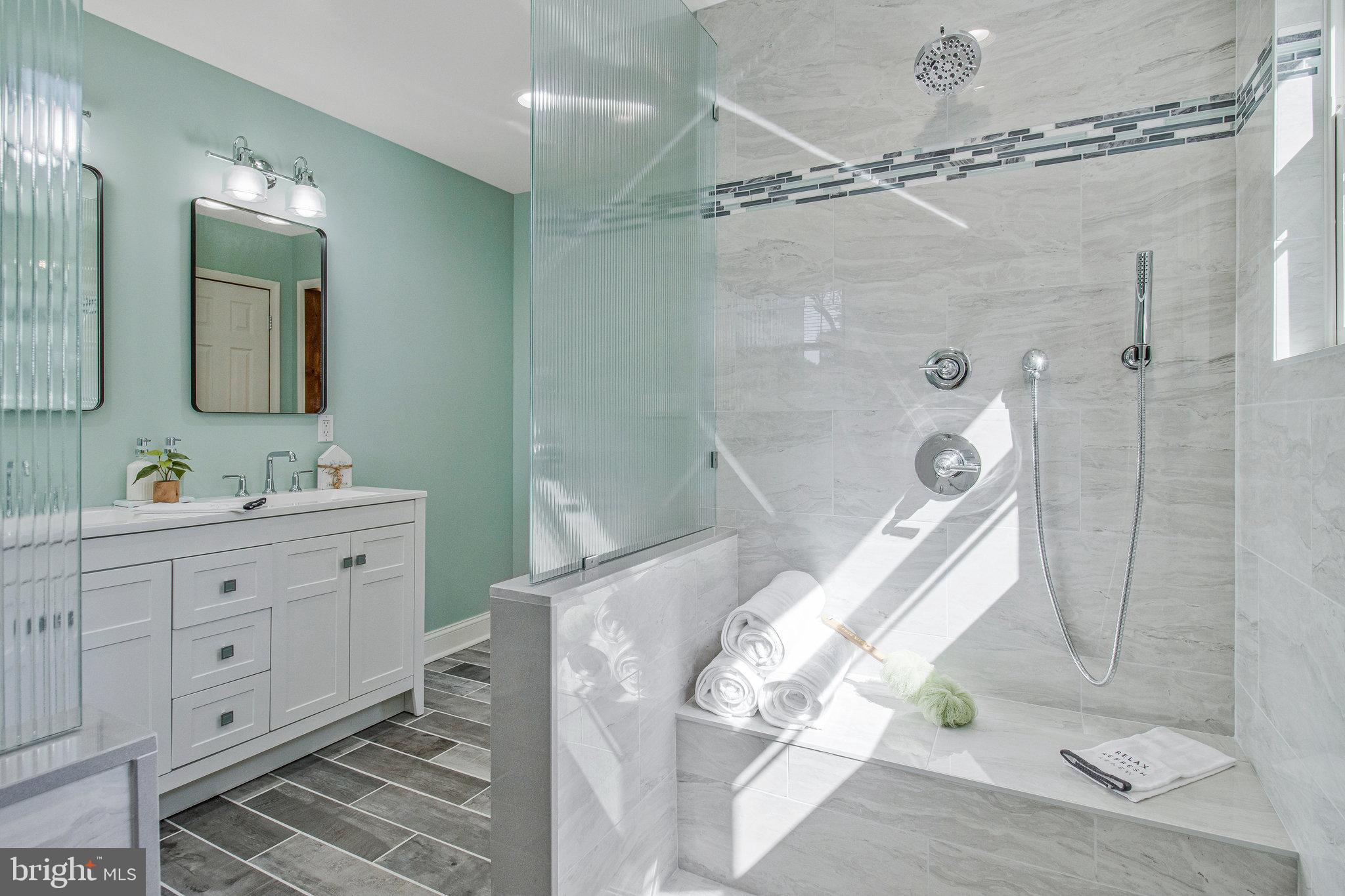 HOMELAND PARK - Residential