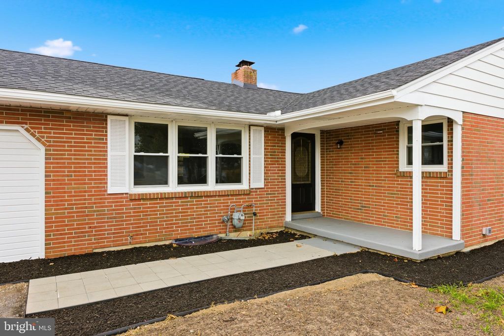 Photo of 463 Bridgeton Pike, MONROEVILLE, NJ 08343 (MLS # NJSA2016822)