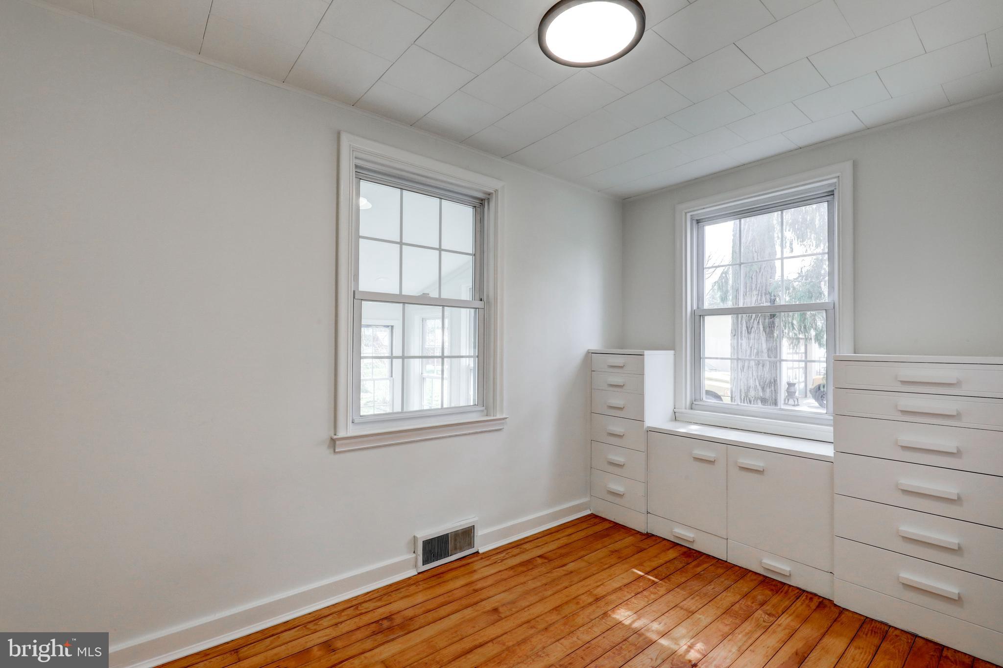 DEVON GREEN - Residential