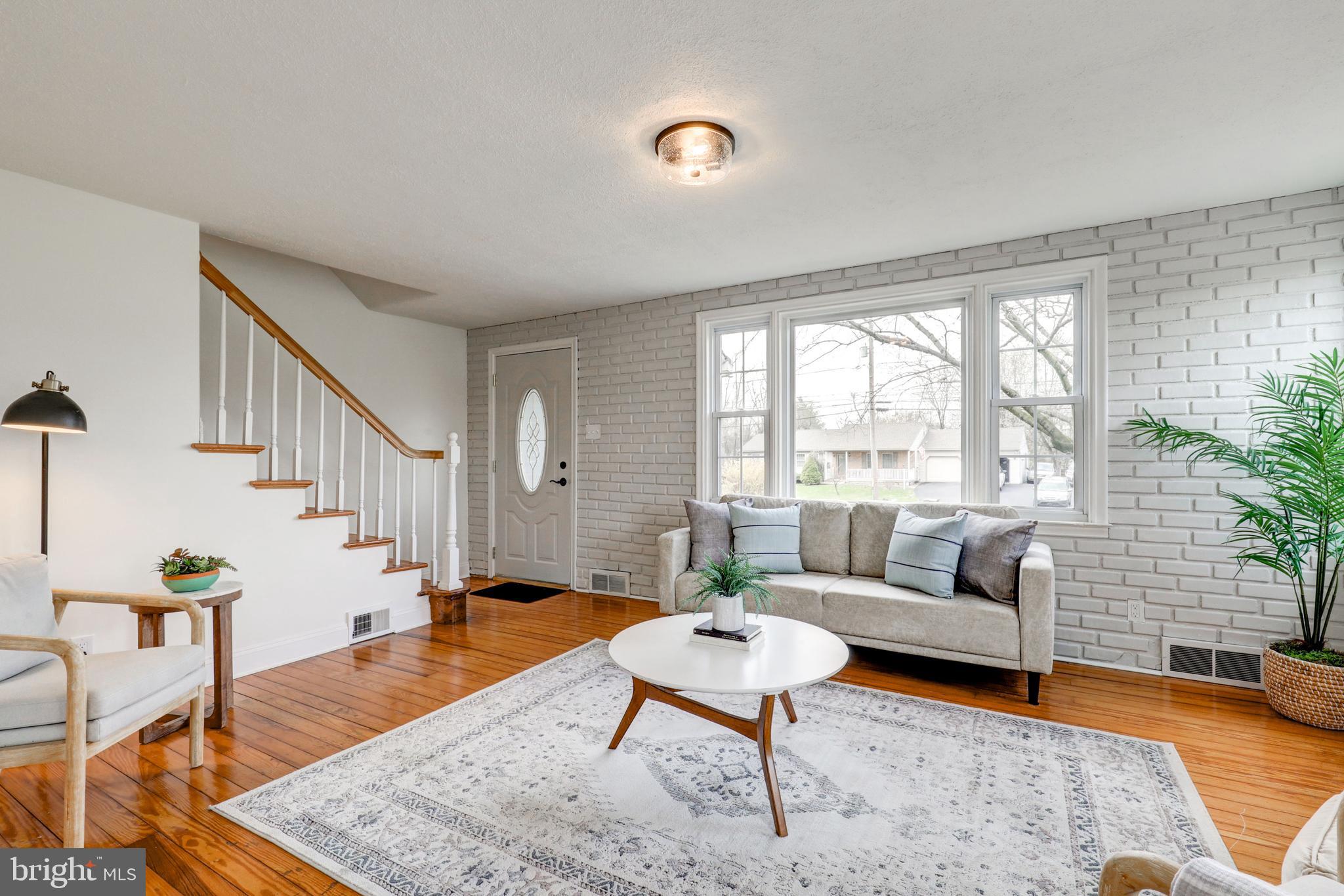 DEVON GREEN - Residential