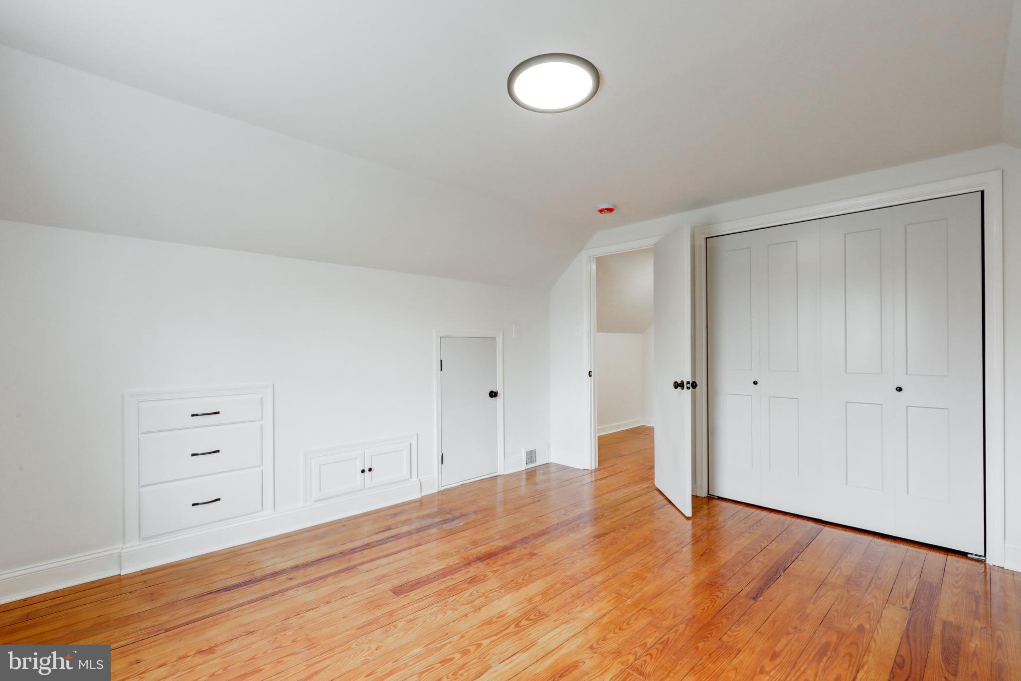 DEVON GREEN - Residential