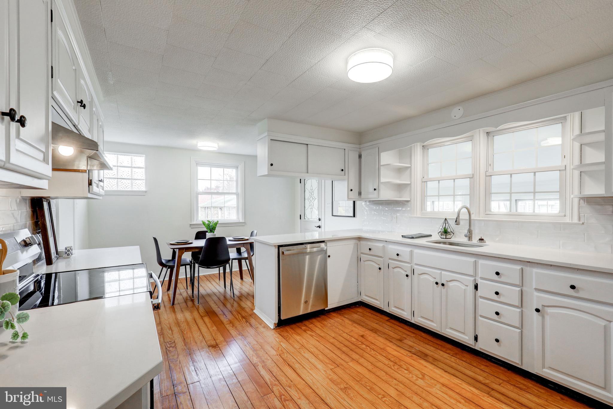 DEVON GREEN - Residential