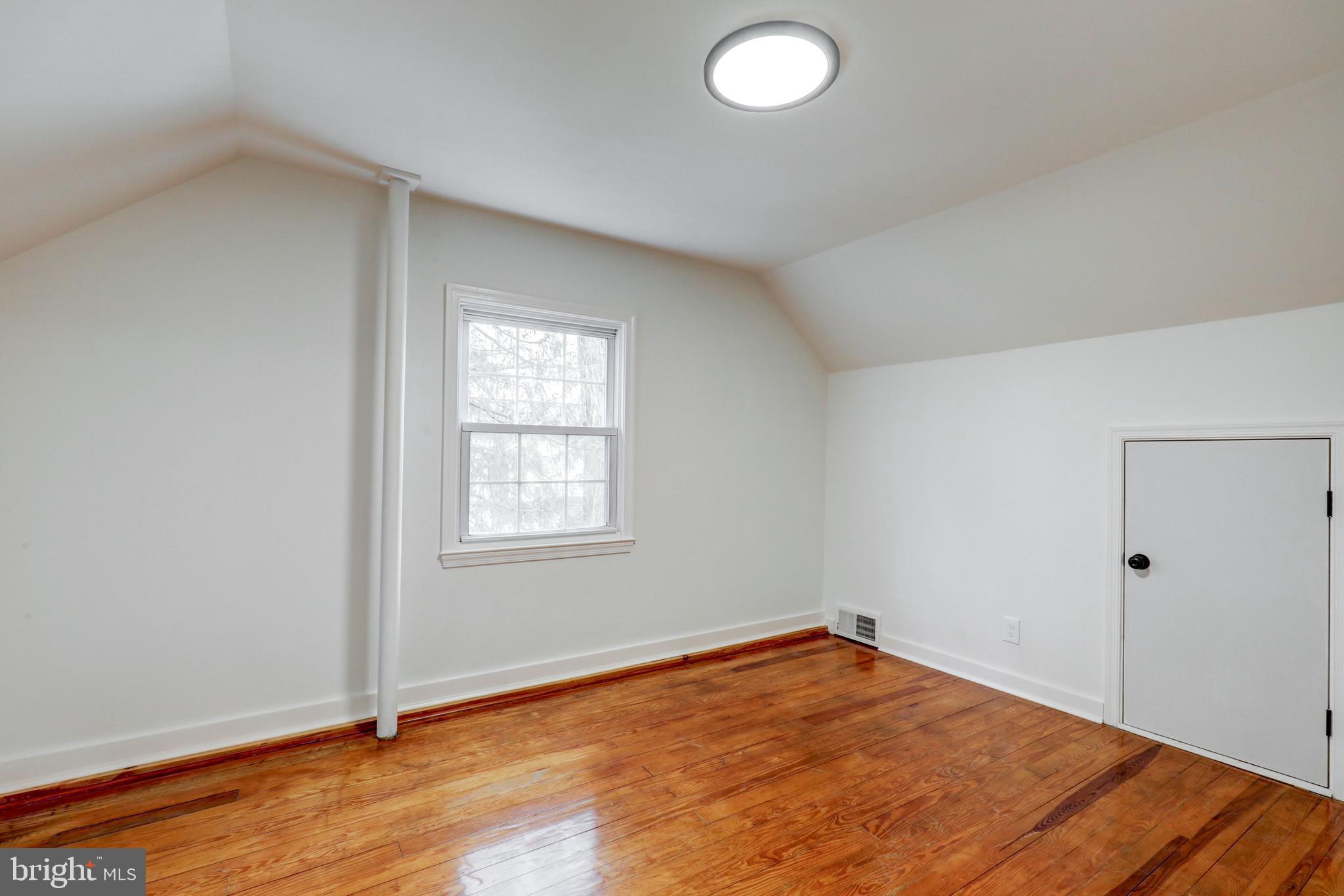 DEVON GREEN - Residential