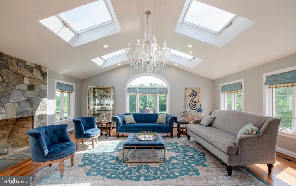 SENECA FARMS - Residential