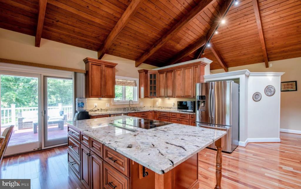 SENECA FARMS - Residential