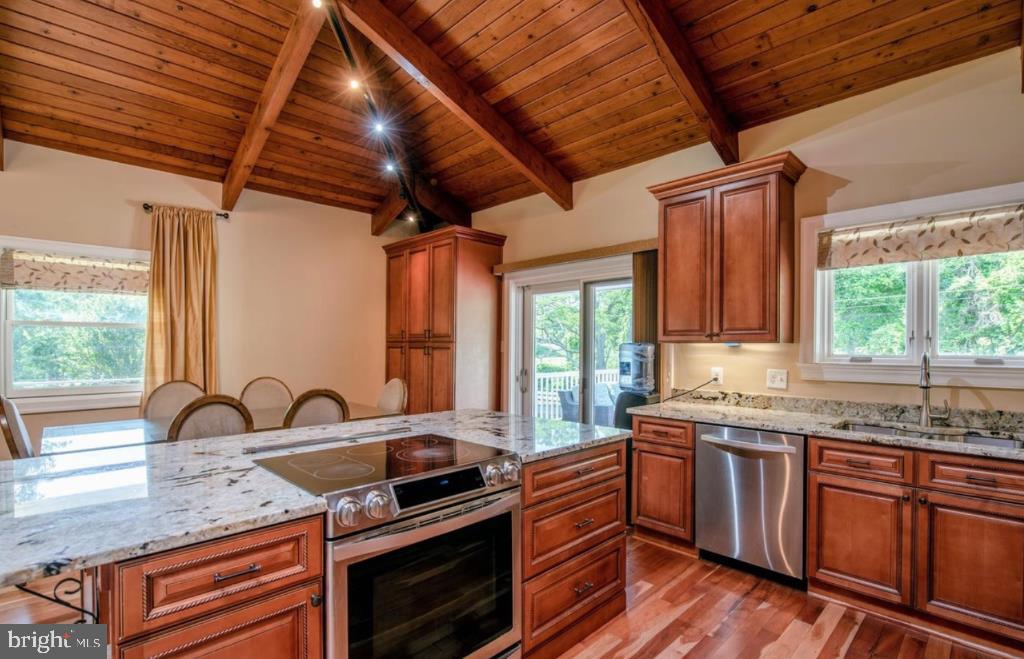 SENECA FARMS - Residential