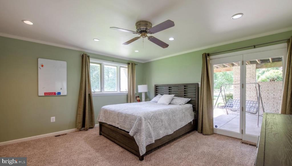 SENECA FARMS - Residential