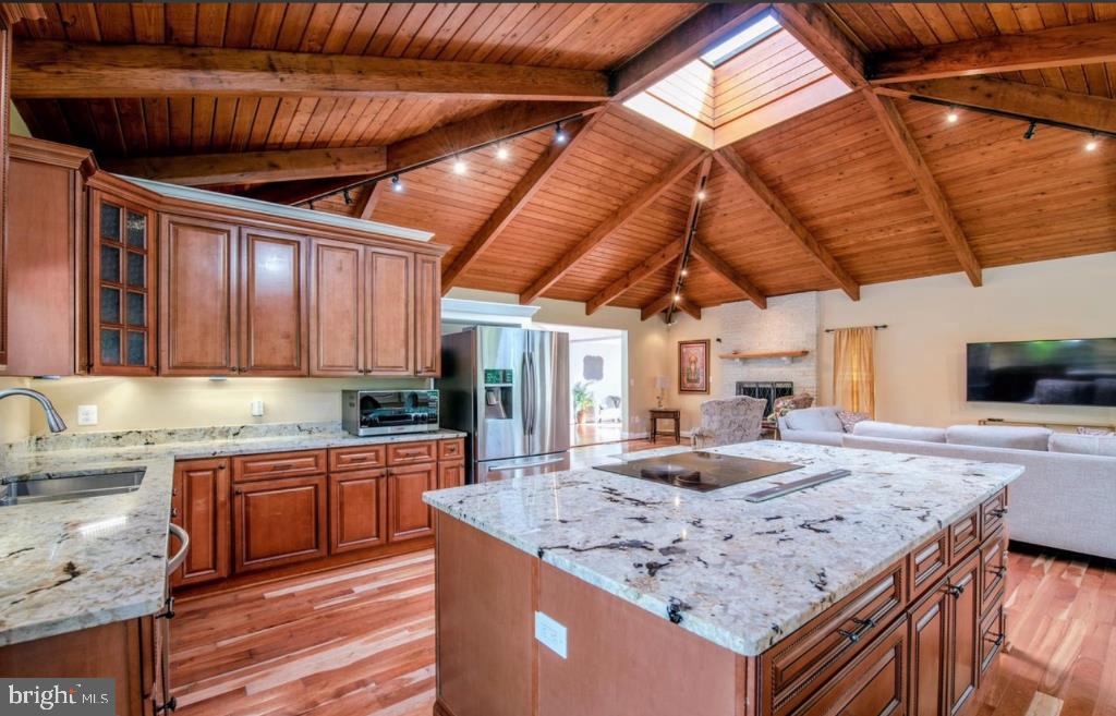 SENECA FARMS - Residential